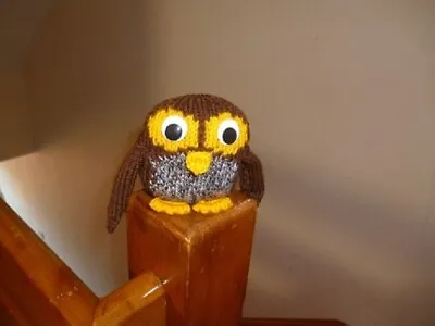 Hand Knitted Soft Toy Owl  10cm Tall • £3.99