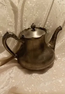 Vintage Columbia Silver Co. Colonial Style Teapot Quadruple Plate Signed #106 • $40