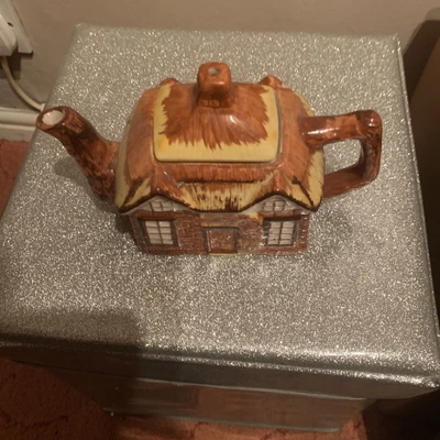 £8 • Buy Vintage Price Kensington Cottage Ware  Ye Olde Cottage  Lidded Teapot