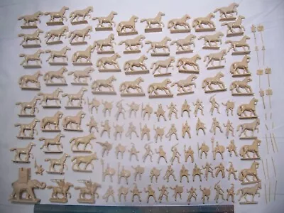 110 Rare Airfix Mpc Hat Romans Knights Horses Ho 25mm 1/72 Plastic Playset • $15.99