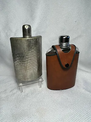 $29.95 • Buy Set Of 2 Hip Flasks German Hammered Tin Lined 10 OZ & TRC Glass In Leather Case