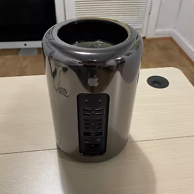 Mac Pro 12 Core Xeon E5 2.7 GHz  D700 6GB GPU 64GB RAM 1TB Apple SSD • $529