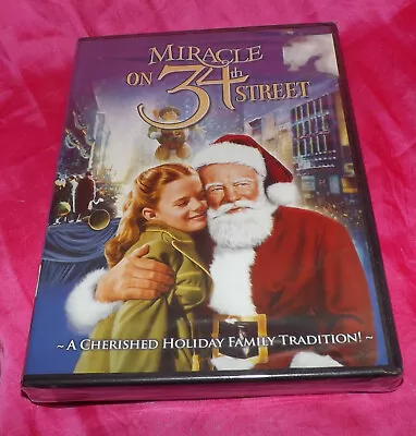 MIRACLE ON 34TH STREET 1947 DVD 2 Disc Set BW COLOR Maureen O'Hara Natalie Wood • $3.95