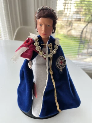 £10 • Buy Rare Collectible Vintage 1977 Queen Elizabeth Ii Royal Silver Jubilee Doll