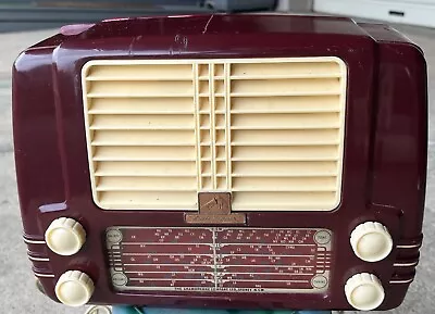 HMV Little Nipper Valve Radio • $50