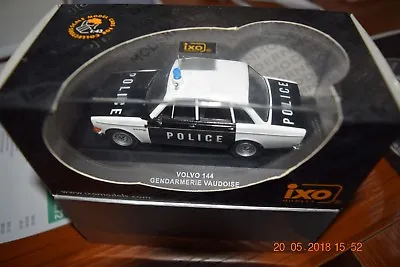 VOLVO 144 GENDARMERIE VAUDOISE POLICE Polizei 1967 IXO [s05032] • $55