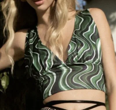 $46.58 • Buy Urban Outfitters Wave Print Tank Top Crop Womens Cute Shirt Size XS Green