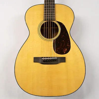 Martin 0-18 Acoustic Guitar - Natural • $2799