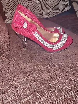 Womens Red Shoes Size 6 Used • £18