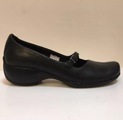 Merrell Women’s 9 Spire Emme Casual Comfort Black Leather Performance Footwear • $29