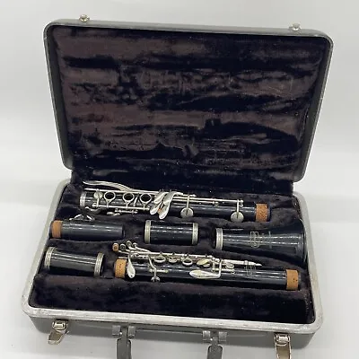 Bundy Resonite Selmer Clarinet With Case Made In USA • $149.99
