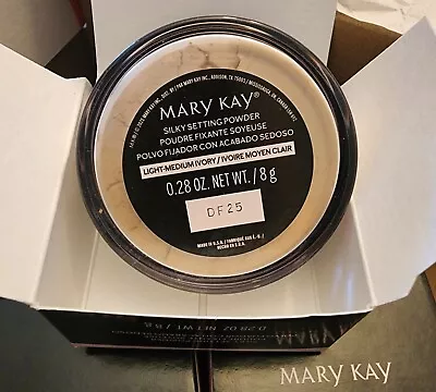 Polvo Suelto Mary Kay-SILKY SETTING POWDER Ivory1 Bronze1 BEIGE 1 • $24.96