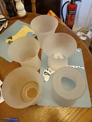 £4 • Buy 5 Glass Lamp Shades