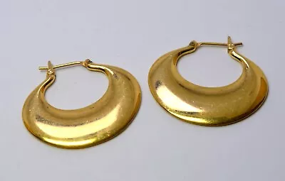 Vintage 14k Gold Filled Hoop Ladies Earrings • $9.50