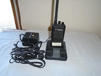 Motorola Radius GP300 P93YPC20A2AA   UHF 438-470 MHz 2 Ch WITH Charger • $30