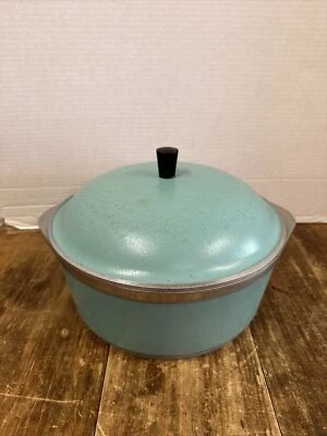 $29.88 • Buy Vintage Club Cast Aluminum Turquoise Teal 4 Quart Dutch Oven Stock Pot Pan Lid