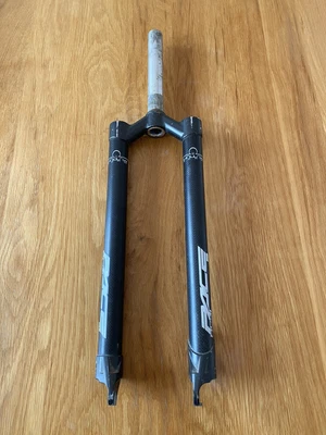 £125 • Buy Vintage Pace Rc 31 Carbon Disc Forks 26 Inch Retro Build