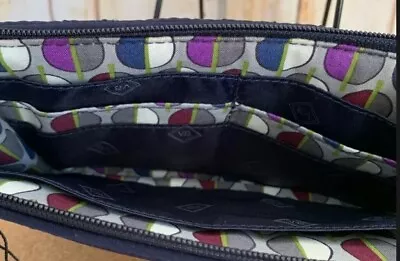 Gently Used~Vera Bradley Classic Navy Microfiber RFID Front Zip Wristlet • $22.75