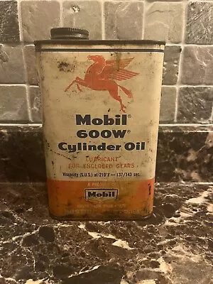 Vintage Mobil 600W Cylinder Oil Can • $55