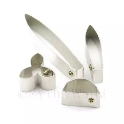 Set Of 4 Metal Daffodil Sugar Craft Cutters • £12.50