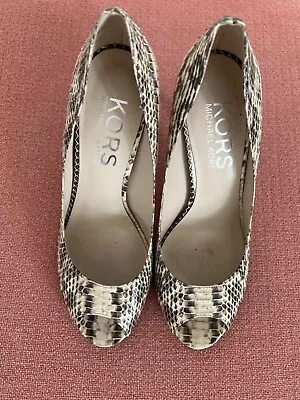 Michael Kors Women's Leather Slip-On Open Toe Snake Hill Size 9M • $48.56