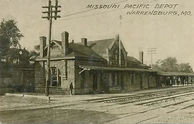 WARRENSBURG MO - Missouri Pacific Railroad Depot - 1910 • $11.51