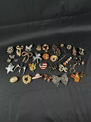 Lot Of 33 Assorted Beautiful Brooches Scatter Pins Cluster Woomen's Jewelry Vntg • $30