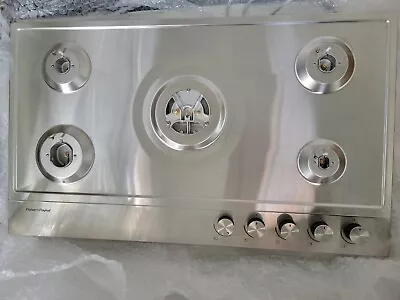 $500 • Buy Never Used Fisher & Paykel CG905DX1 900mm Natural Gas Cooktop