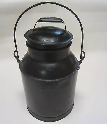 VINTAGE ANTIQUE 8 QUART QT MILK CAN PAIL With LID HANDLE 2 GALLON METAL BLACK • $44.99