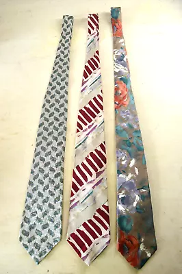 Vintage Men's Tie Lot Of 3 100% Silk Made In USA Floral Green Red Designer • $17