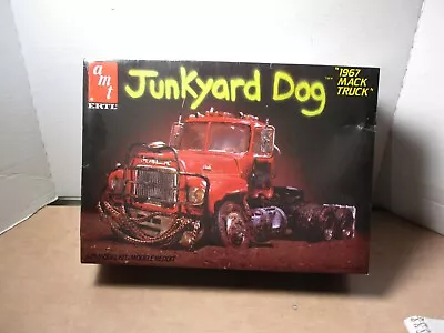 1/25 Amt / Ertl Junkyard Dog 1967 Mack Truck #6653 Semi Truck Model Kit • $149.99