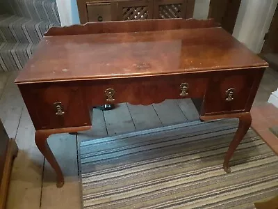 Antique 1930's Queen Anne Style Dressing Table / Desk • £100