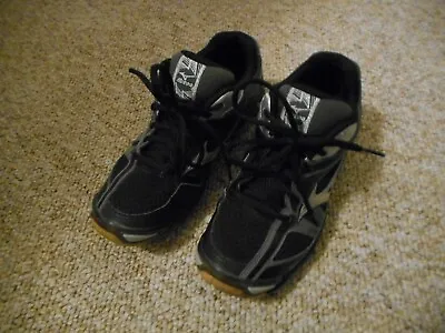 Mizuno Wave Bolt 6 Women's Athletic Volleyball Shoes Size 7.5 • $18