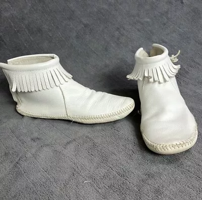 MINNETONKA Ankle Booties White Leather Fringe Back-Zip US 9 Native MADE IN USA • $38.90