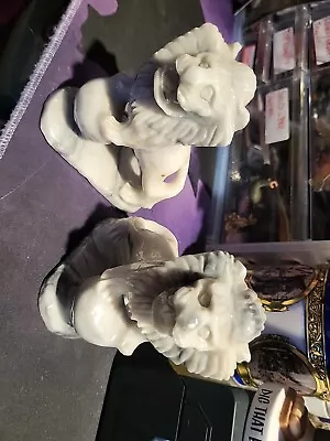 Collectible Lot Of 2 Carved Marble  Lion Statues 4 INCHES TALL 2 3/4 BASE   • $20