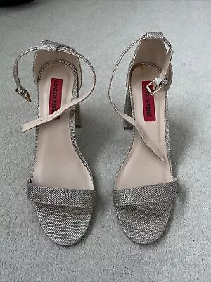 London Rebel Metallic Sandals Size 7/40 • £5.80