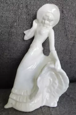 Vintage 6 ½” White Ceramic Art Deco Dancing Lady Figurine • $11.50