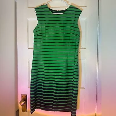 Voir Voir Green & Navy Dress NWOT • $14