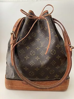 Authentic Vintage Louis Vuitton Noé GM M42224 Brown Monogram Canvas Bucket Bag • $525