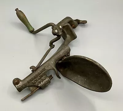 Vtg New Standard Corp Mt Joy PA USA Mechanical Cherry/Olive Pitter Green No. 50 • $34.99