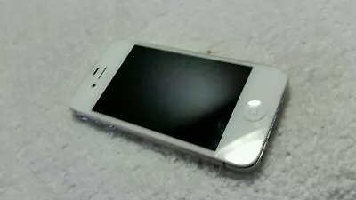 APPLE IPHONE 4S WHITE - 16GB VERIZON - As Is- A1387  • $49