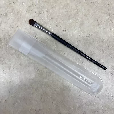 Mary Kay Cream Eye Color/Concealer Brush In Protective Sleeve - New Discontinued • $8.50