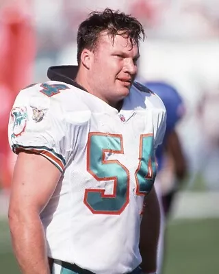 1996 Miami Dolphins ZACH THOMAS Glossy 8x10 Photo Football Print Poster HOF 2023 • $5.99