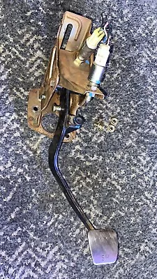 92-95 Honda Civic Eg Oem Clutch Pedal Assembly Manual Swap With Hardware  • $75