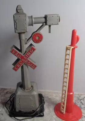 2 Marx Plastic O Gauge Train Signals As-is Need Repair • $14.99