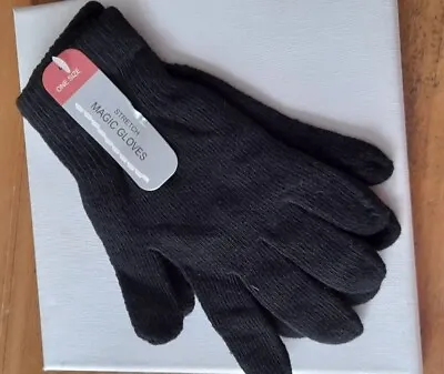 One Size Black Magic Gloves • £1.20