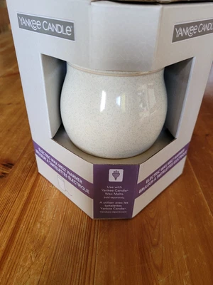 £11.99 • Buy Yankee Candle Electric Burner - Kensington Reactive Glaze Electric Burner...