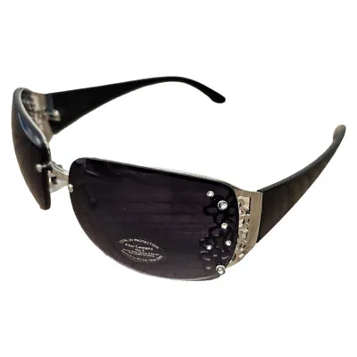 Women's Black & Silver Sunglasses () • £4