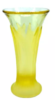 Vintage Viking Co. Frosted Satin Art Glass Yellow Flare Flame Vase Tulip 7.75'' • $38