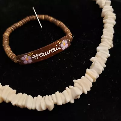 Vintage Pooka Shell Necklace & Hawaii Coconut Shell Hand-Painted Bracelet Set • $32.66